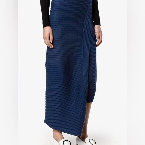 Navy Ribbed One-Shoulder Top - Picture 3 of 5